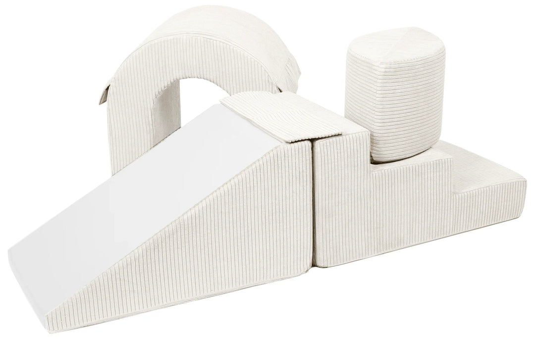 Ensemble de marches, de toboggans et de balles Soft Play