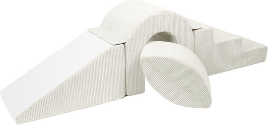 Ensemble de marches, de toboggans et de balles Soft Play