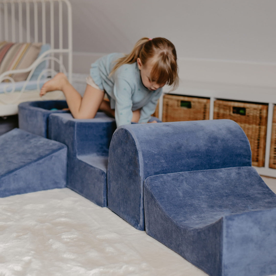 Ensemble de jeu en mousse bleu-gris velours avec petite piscine à balles avec 100 balles
