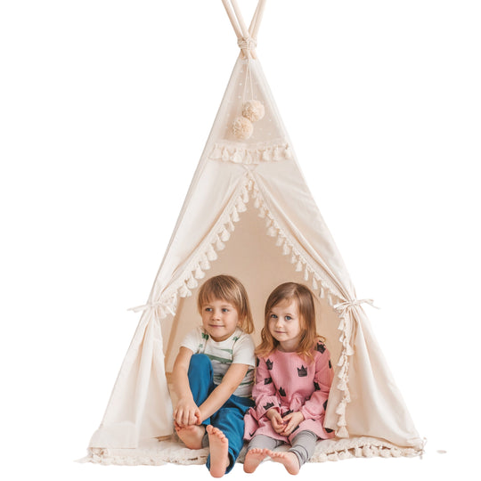 Vierkante tipi-tent met kwastjes in ecru met speelmat