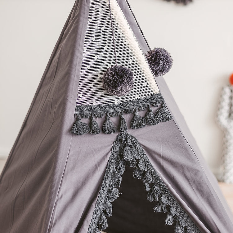 Tipi gris pour enfants avec décoration à pompons